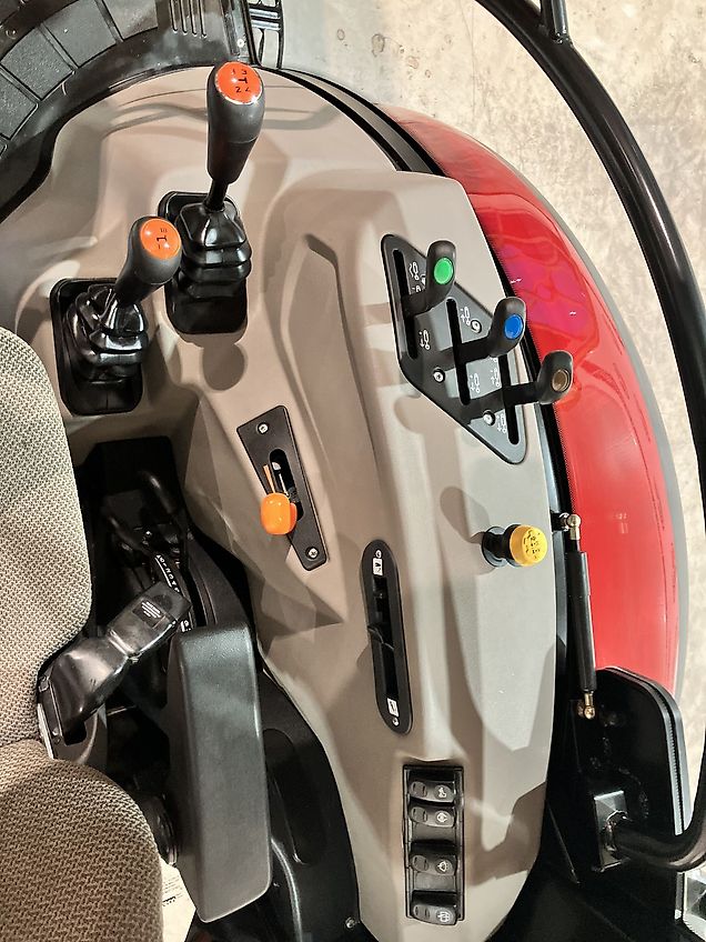 Case IH Farmall 90 A (Stage V)