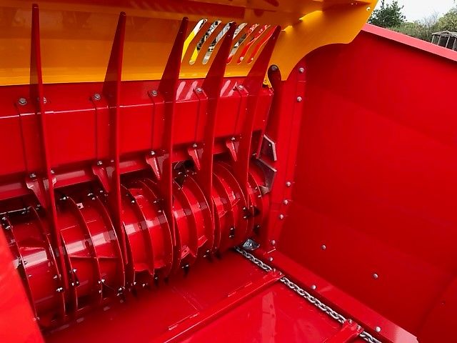 Teagle 8200 Straw Chopper (Synchro)