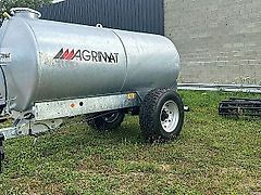 Agrimat Anhänger mit Wassertank / Wasserfass / Wassertank / Tränkfass 4100 L SOFORT LIEFERBAR JOSKIN