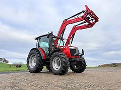Massey Ferguson 4707 mit Frontlader