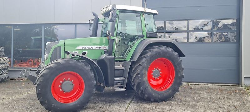 Fendt 718 Vario TMS (Motor neu)