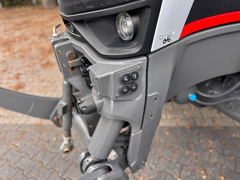 Massey Ferguson 8s.205 Dyna7 Exclusive