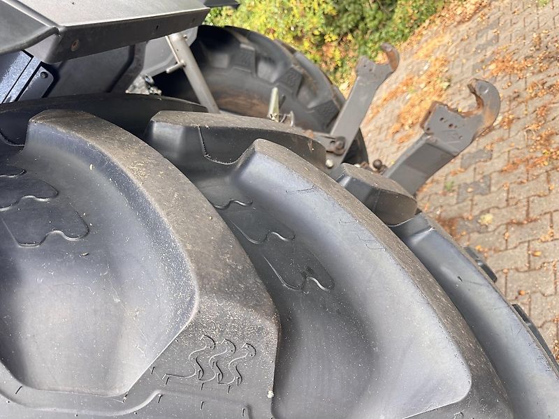 Massey Ferguson 8s.205 Dyna7 Exclusive