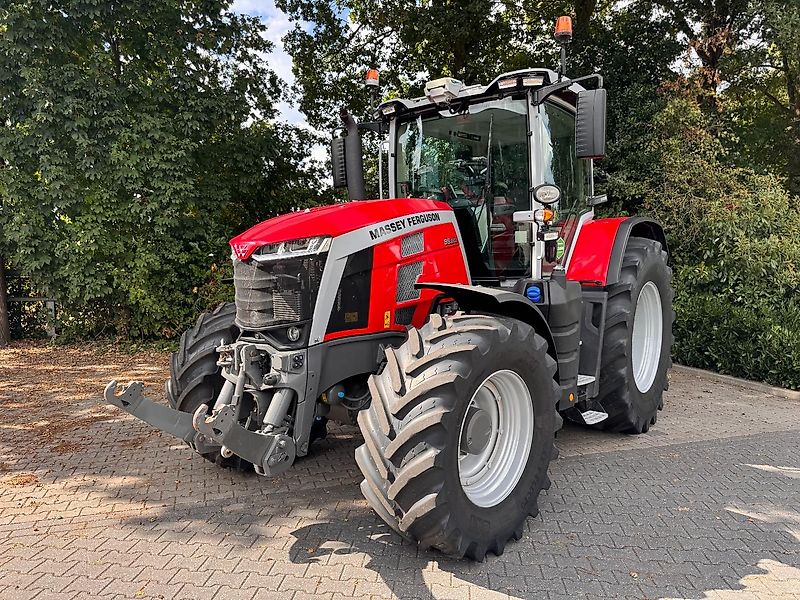 Massey Ferguson 8s.205 Dyna7 Exclusive