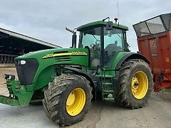 John Deere 7820