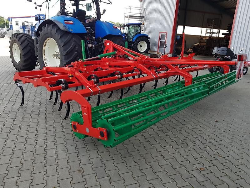 AGRO-MASZ APS 60H mit Meißelschar