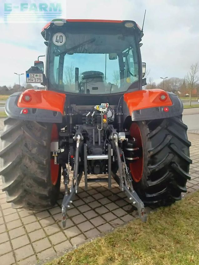 Kubota m6-122