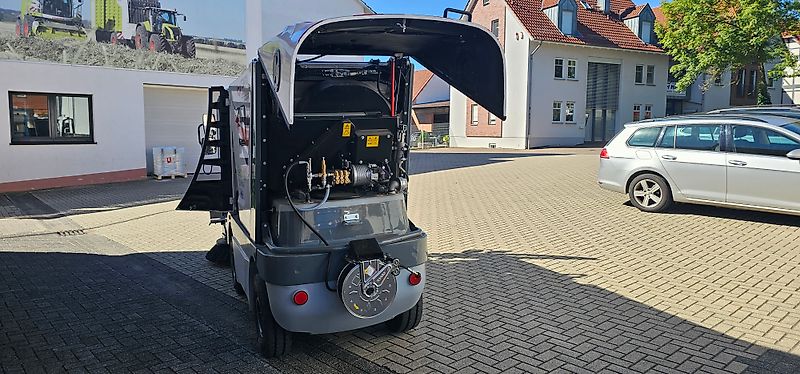 Tenax ELECTRA 2.0 EVOS + 100% elektrische Straßenreinigung - auch zur Miete!