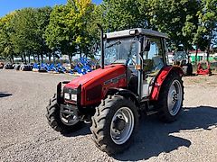 Massey Ferguson 4225