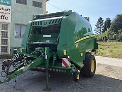 John Deere V461R