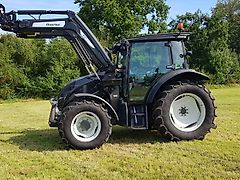 Valtra A 114