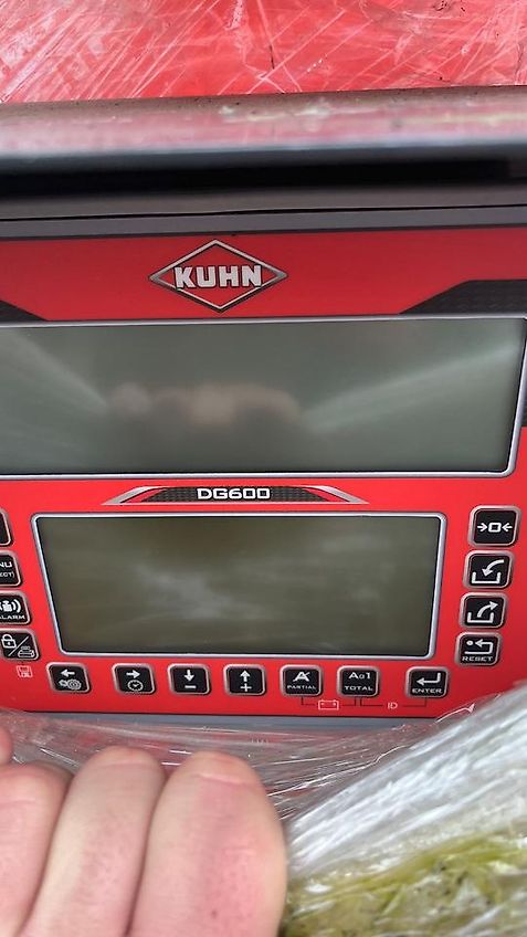 Kuhn Profile 14.2 DS Futtermischwagen 14m³ 2 Schnecken