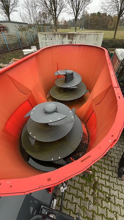 Kuhn Profile 14.2 DS Futtermischwagen 14m³ 2 Schnecken