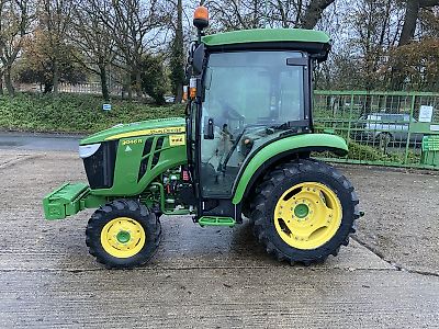 John Deere 3046R CAB AT