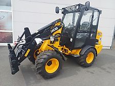 JCB 403 AGRI PLUS