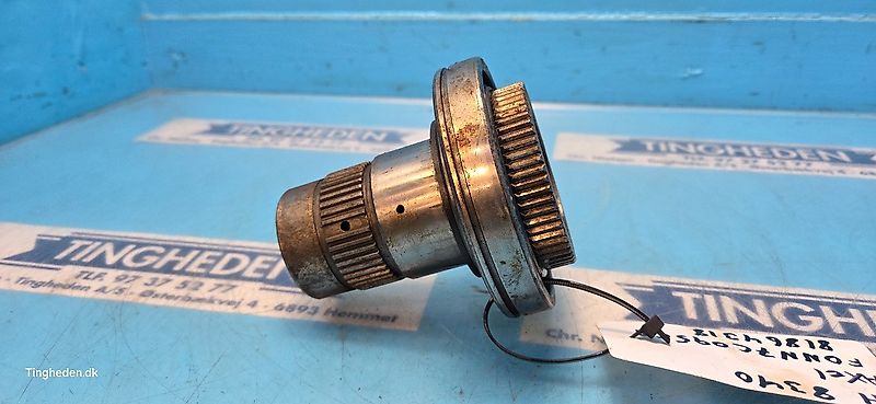 New Holland 8340 (Spare part/Reservedel/Ersatzteil)