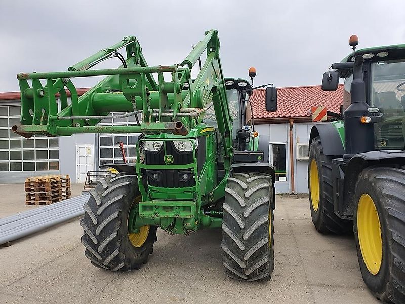 John Deere 6215R 20/20 AutoQuad Plus ECO + TLS + John Deere H380 frontloader + Compressed air trailer brakes