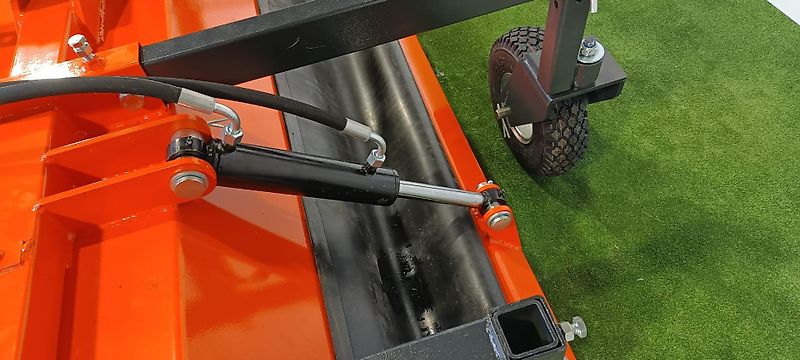 Metal-Technik Kerhmaschine Kehrb[rste 1,8 M Euro Dreipunkt