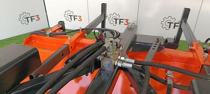 Metal-Technik Kerhmaschine Kehrb[rste 1,8 M Euro Dreipunkt