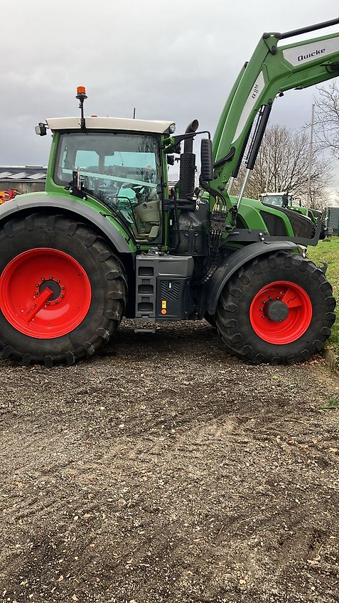 Fendt 828 Vario S4 ProfiPlus