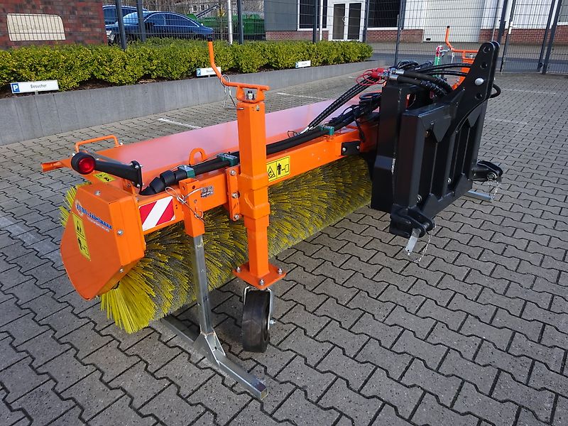 Pronar Kehrmaschine ZM-28H, 2800 mm, 650 mm Ø, NEU