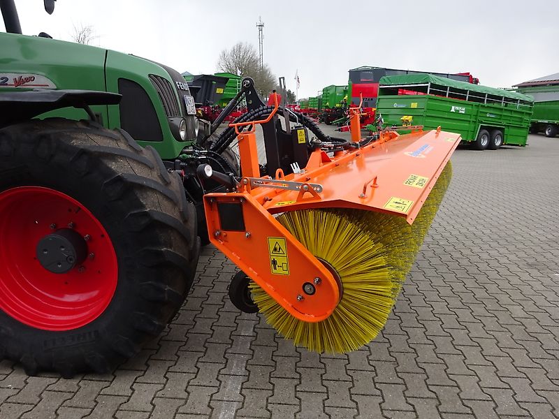Pronar Kehrmaschine ZM-28H, 2800 mm, 650 mm Ø, NEU