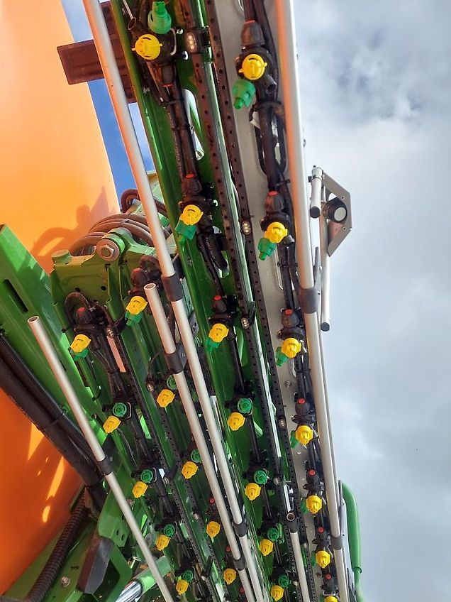 Amazone UX 8601 -30m- 25cm dyseafstand