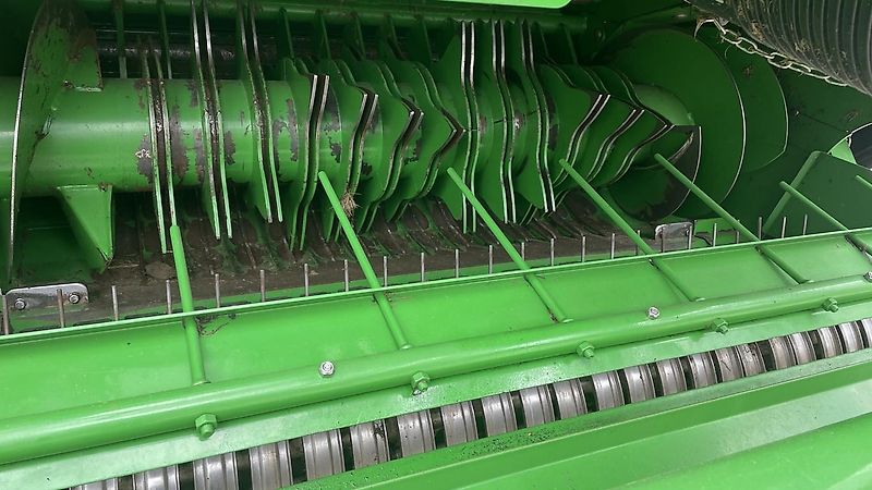 John Deere RUNDBALLENPRESSE F441R