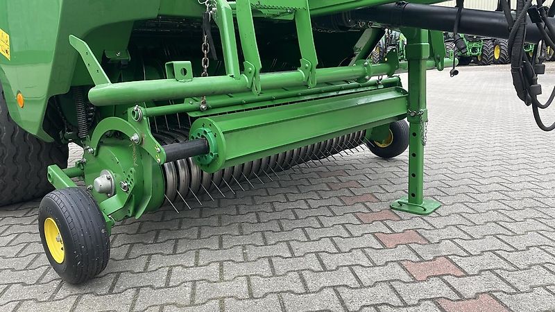 John Deere RUNDBALLENPRESSE F441R