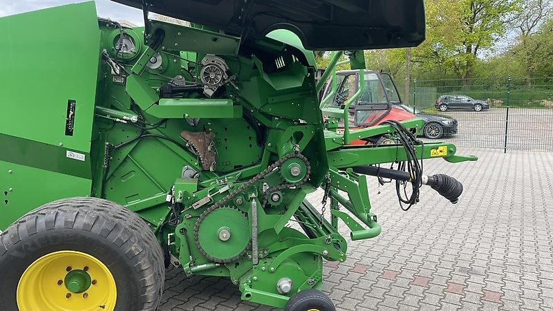 John Deere RUNDBALLENPRESSE F441R