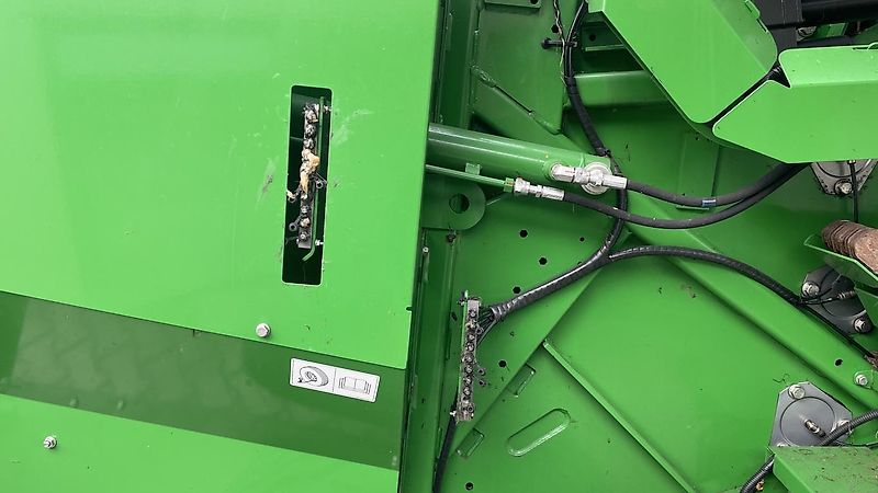 John Deere RUNDBALLENPRESSE F441R