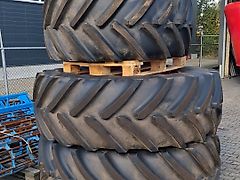 Michelin 650/65R38 met 600/65R38 Michelin