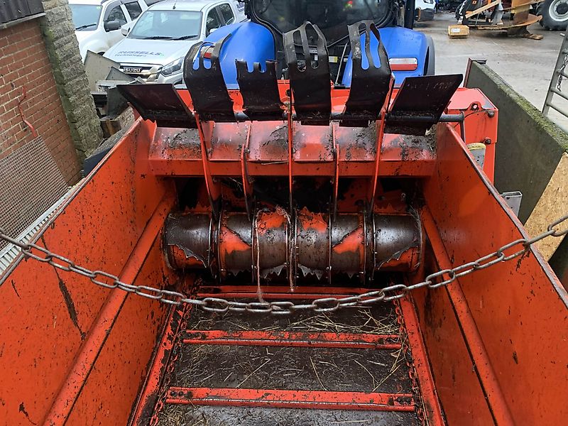 Kuhn USED Kuhn Primor 3560 Bale Shredder/ Feeder For Sale