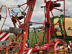 Kverneland 8076