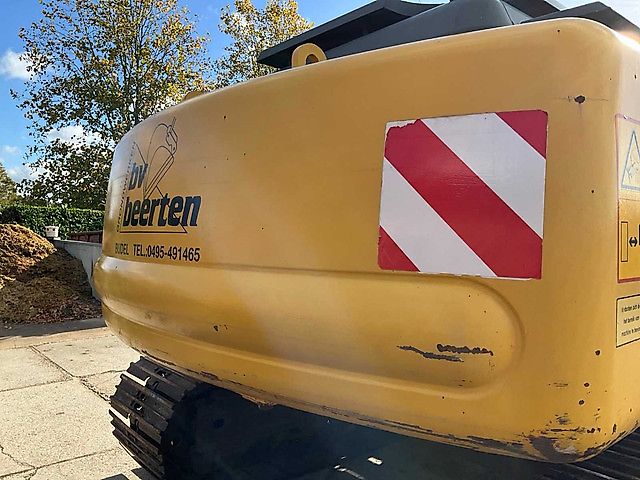 Komatsu Active PC240LC