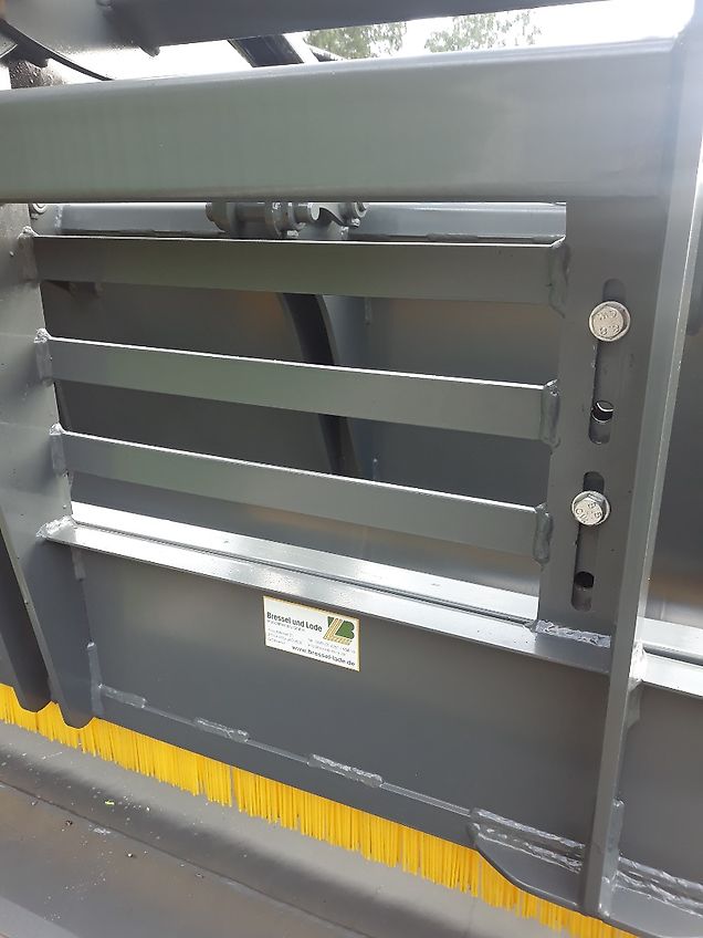 Bressel und Lade Sammelschaufel L88