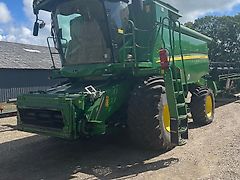 John Deere T670I, 4 WD
