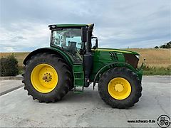John Deere 6215R