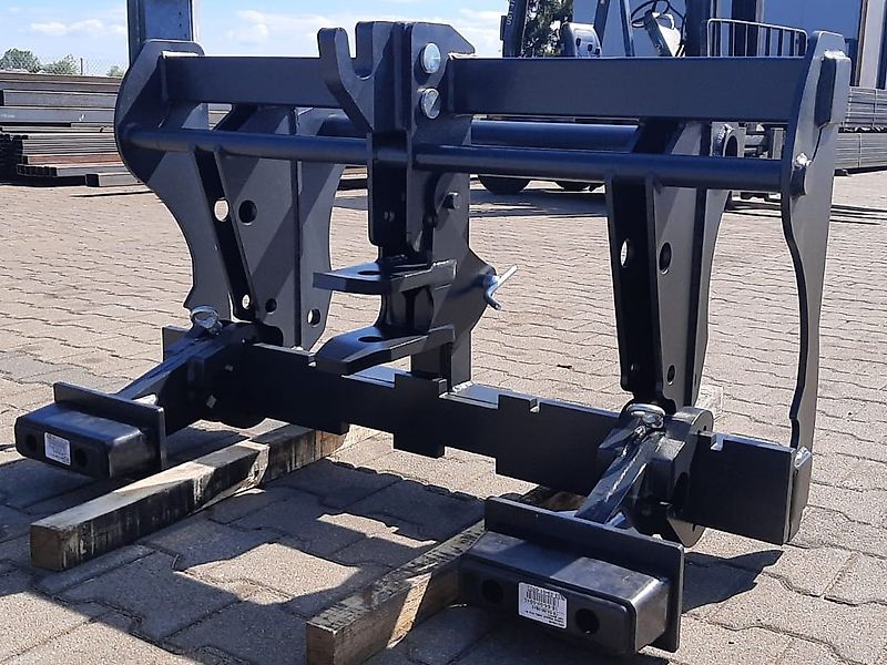 RADSTAL Adapter Manitou / JCB / Volvo Schnellverbinder Dreipunkt