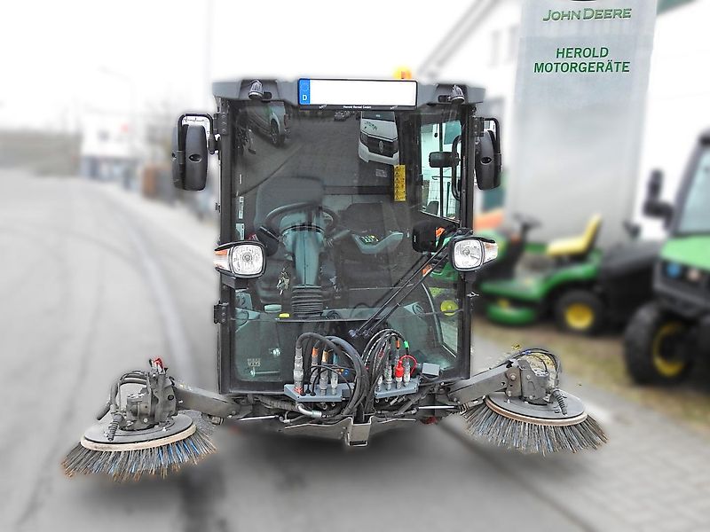 Kärcher Kehrmaschine Kärcher MC 250 gebraucht *stark reduziert*