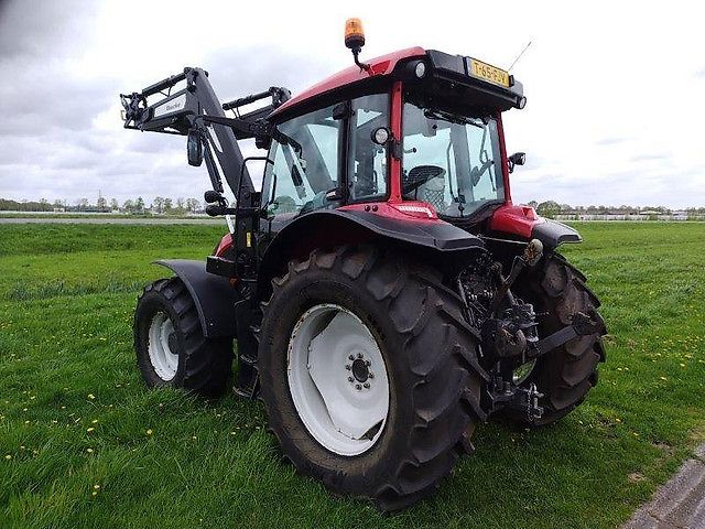Valtra A 114 HT4