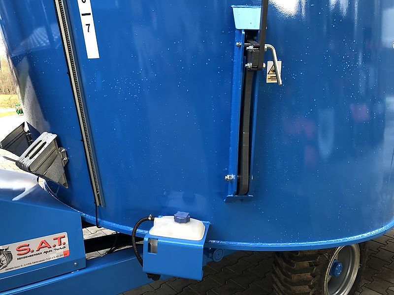 Euromilk Futtermischwagen Rino FX 1000-Vollausstattung