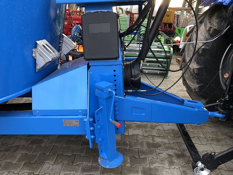Euromilk Futtermischwagen Rino FX 1000-Vollausstattung