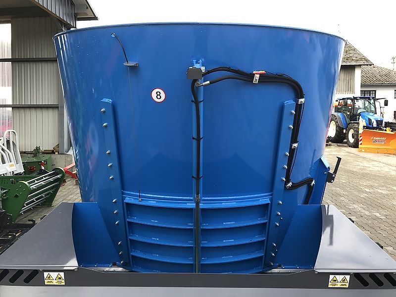 Euromilk Futtermischwagen Rino FX 1000-Vollausstattung