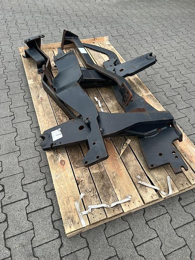 Alö Satz Anbauteile zum CASE IH JX 90-95 bzw. NH TD 5050-5060