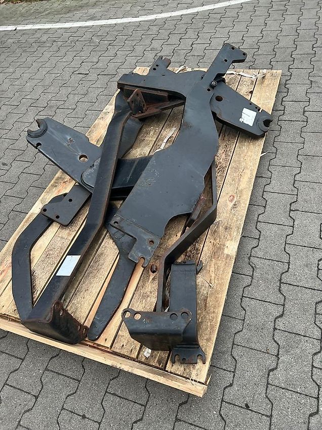 Alö Satz Anbauteile zum CASE IH JX 90-95 bzw. NH TD 5050-5060