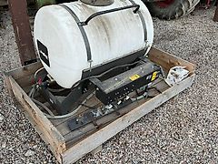 Fendt HayBoss Applikationssystem G2, BJ 2014, 420 l - Tank, Pumpenbank mit Steuerung, Art.Nr. 3448625