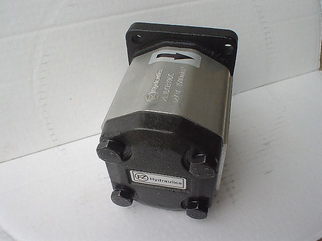 Mercedes-Benz Hydraulikpumpe für grosse Baureihe