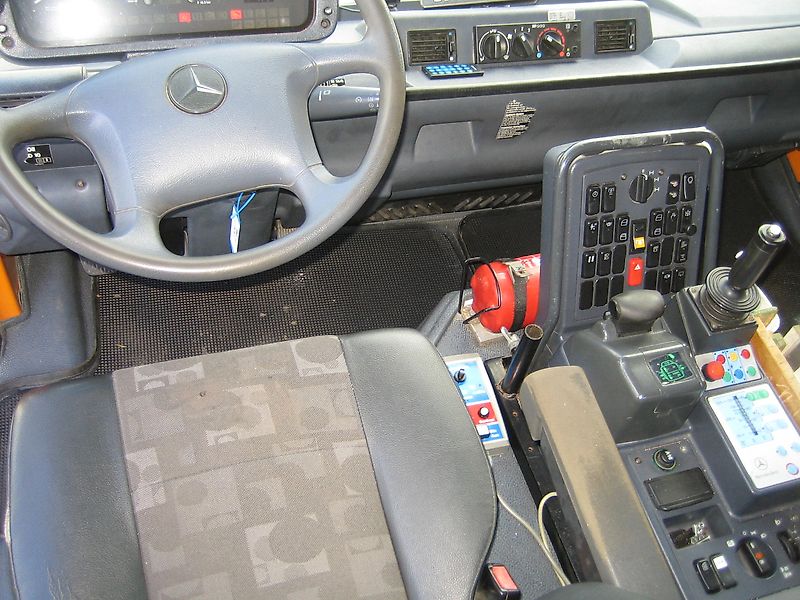 Mercedes-Benz U 400 Bluetec 5, 175kW/238PS, Hydrostat und Wechsellenkung, Getriebe u. Kupplung neu