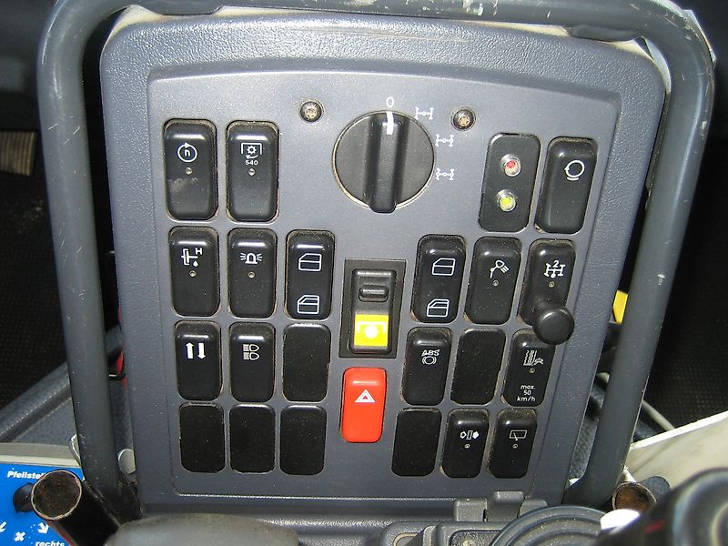 Mercedes-Benz U 400 Bluetec 5, 175kW/238PS, Hydrostat und Wechsellenkung, Getriebe u. Kupplung neu